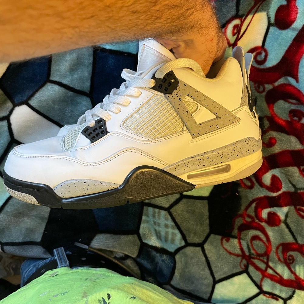 Jordan 4 white cement